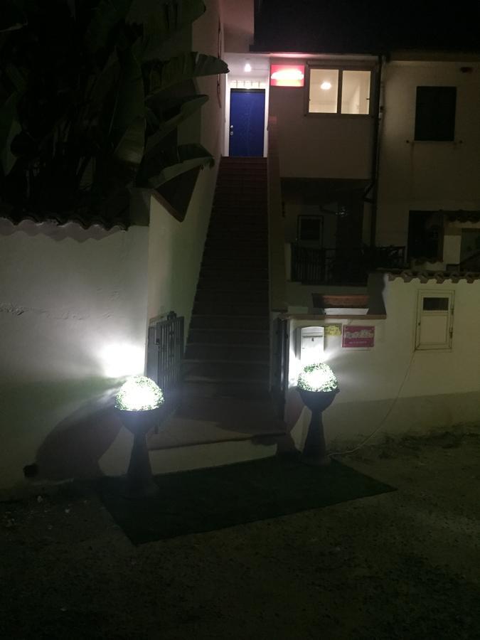 Bed & Breakfast Chloe Tropea Санта-Доменика Экстерьер фото